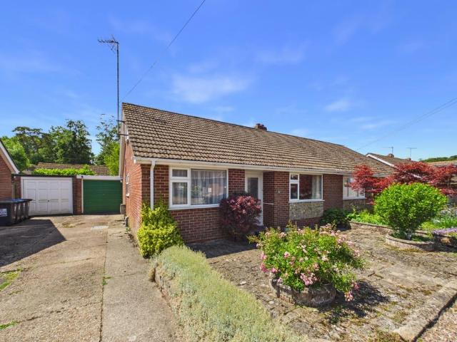 3 bedroom chalet for sale