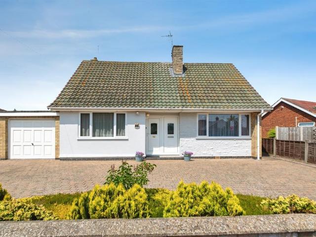 3 bedroom chalet for sale