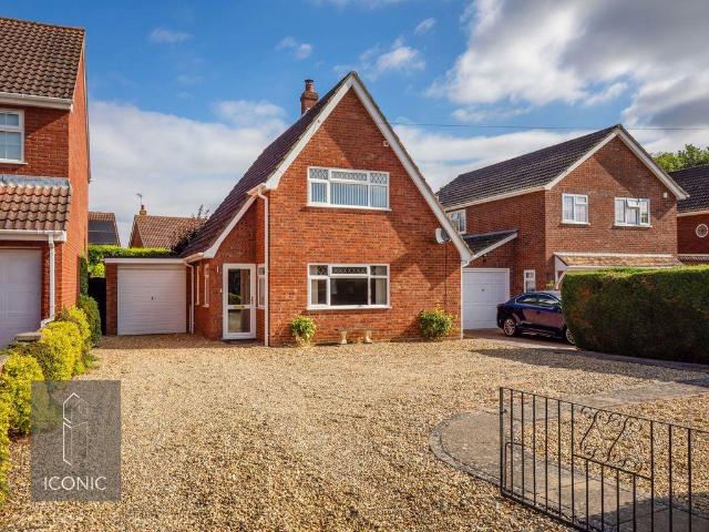 3 bedroom chalet for sale