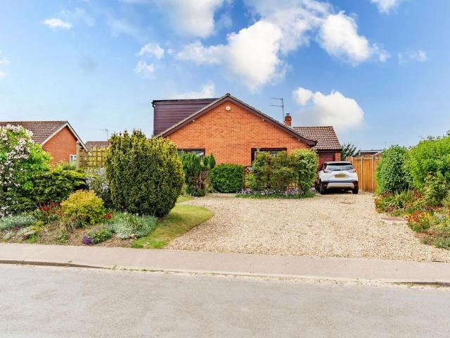3 bedroom chalet for sale