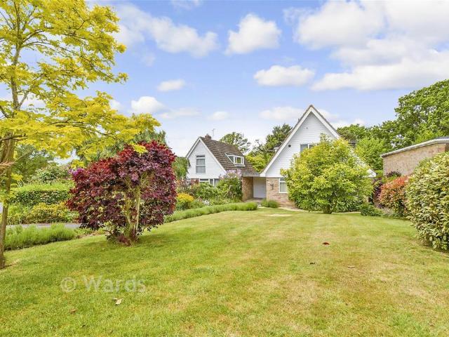 3 bedroom chalet for sale