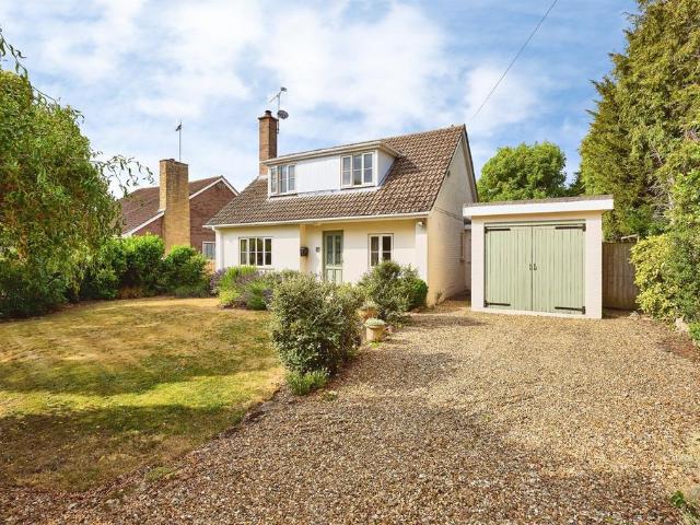 3 bedroom chalet for sale