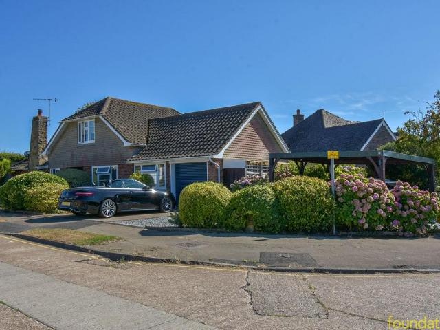3 bedroom chalet for sale