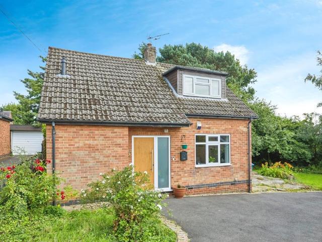 3 bedroom chalet for sale