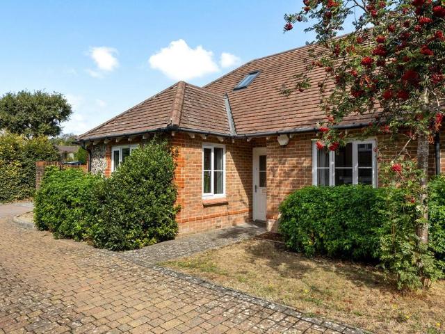 3 bedroom chalet for sale