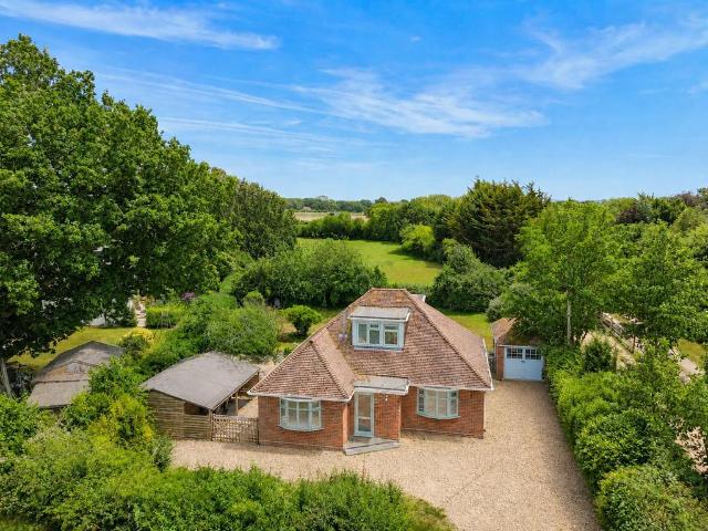 3 bedroom chalet for sale