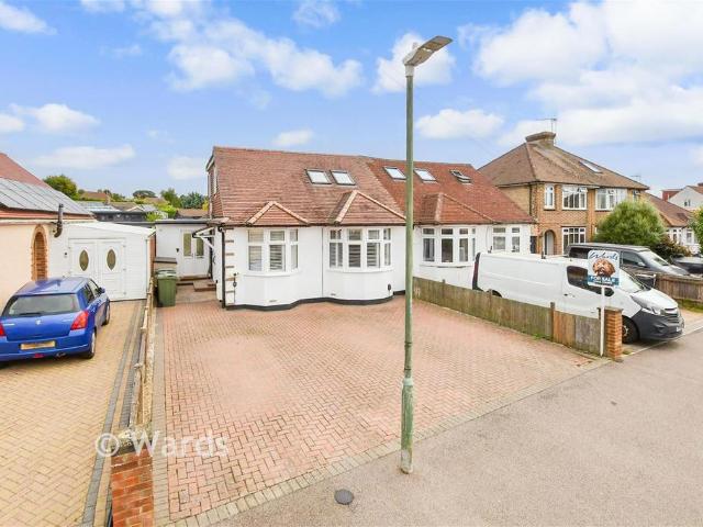3 bedroom chalet for sale