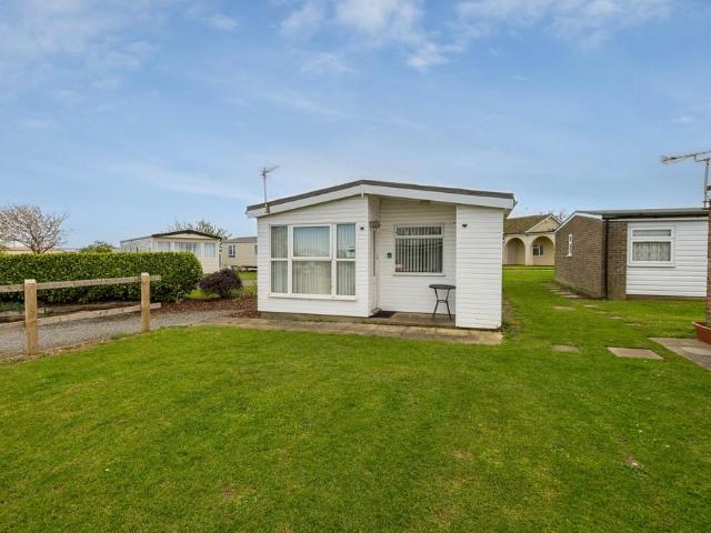 3 bedroom chalet for sale