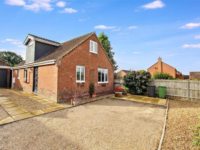 3 bedroom chalet for sale