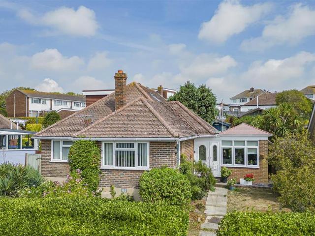 3 bedroom chalet for sale