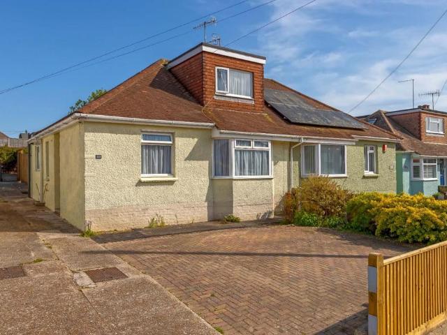3 bedroom chalet for sale