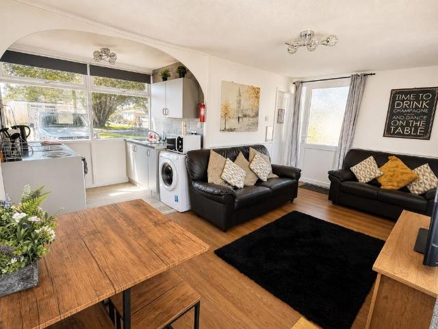 3 bedroom chalet for sale