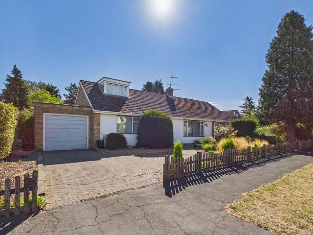 3 bedroom chalet for sale