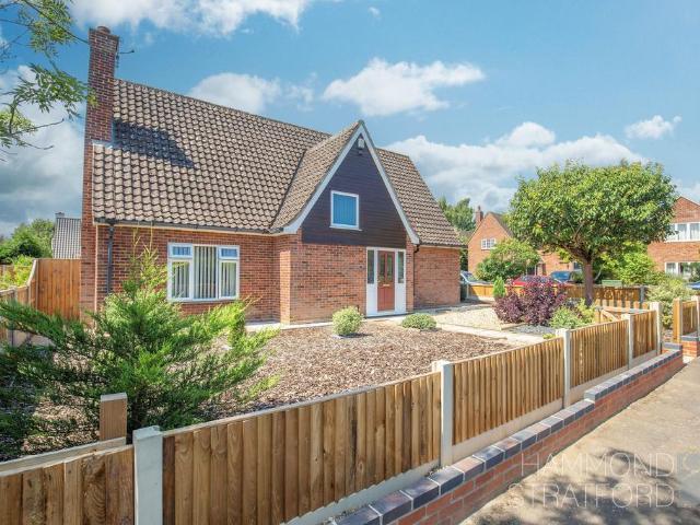 3 bedroom chalet for sale