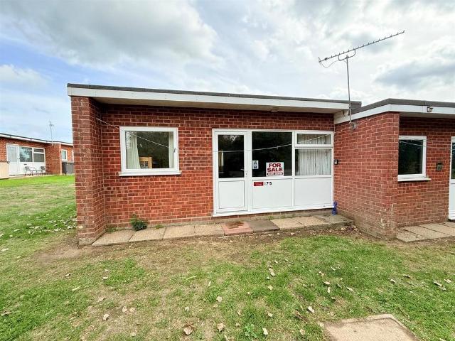3 bedroom chalet for sale