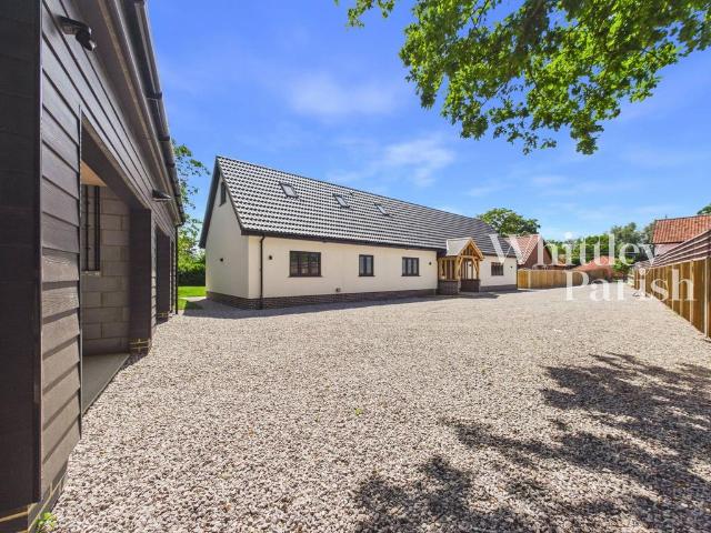 3 bedroom chalet for sale