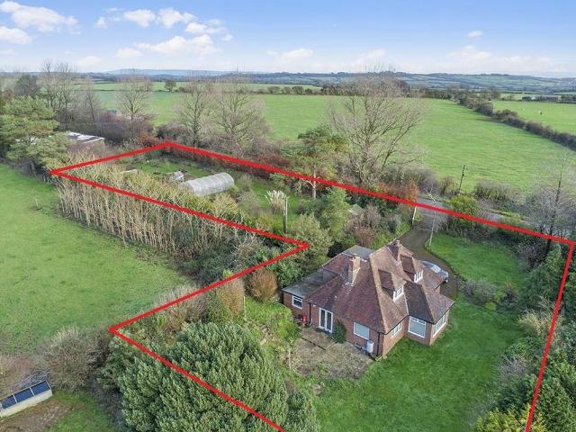 3 bedroom chalet for sale