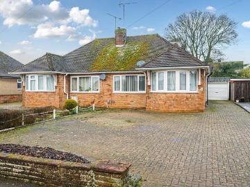 3 bedroom chalet for sale