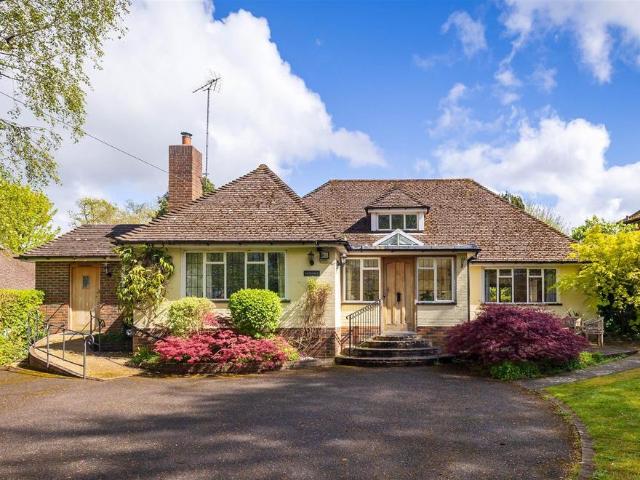 3 bedroom chalet for sale