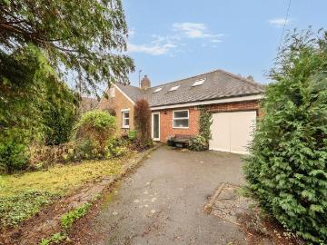 3 bedroom chalet for sale