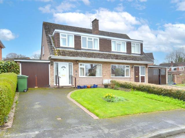 3 bedroom chalet for sale