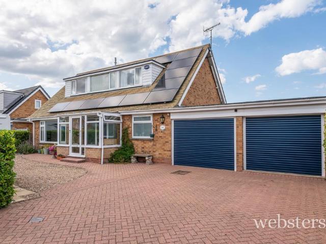 3 bedroom chalet for sale