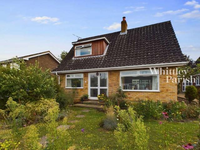 3 Bedroom Chalet House