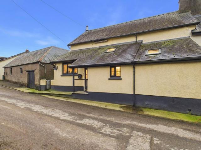 3 bedroom cottage for sale