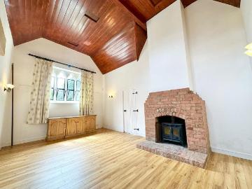 3 bedroom character property to rent