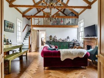 3 bedroom character property to rent