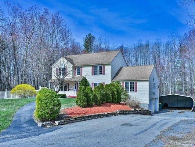 3 bedroom, Charlton MA 01507 105229132