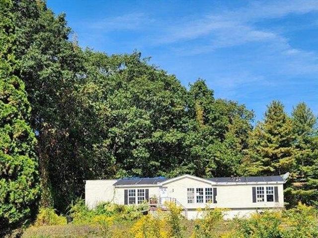 3 bedroom, Charlemont MA 01339 105276132