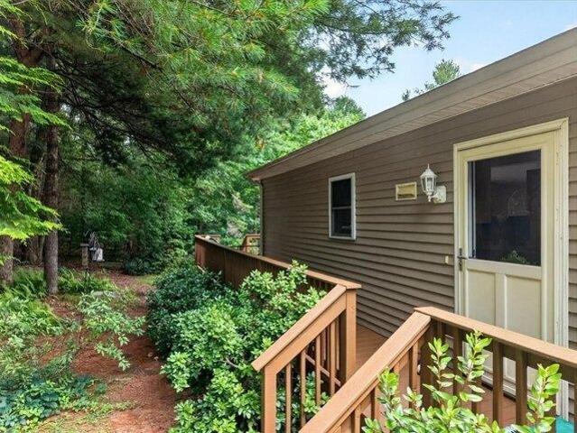 3 bedroom, Charlestown RI 02813 105692675