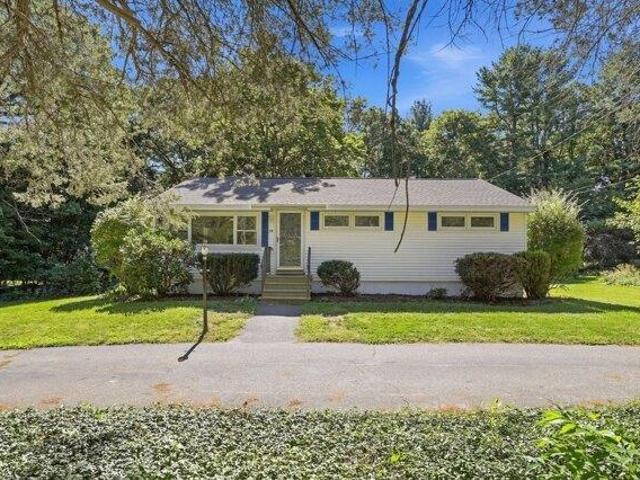 3 bedroom, Chelmsford MA 01824 105493510