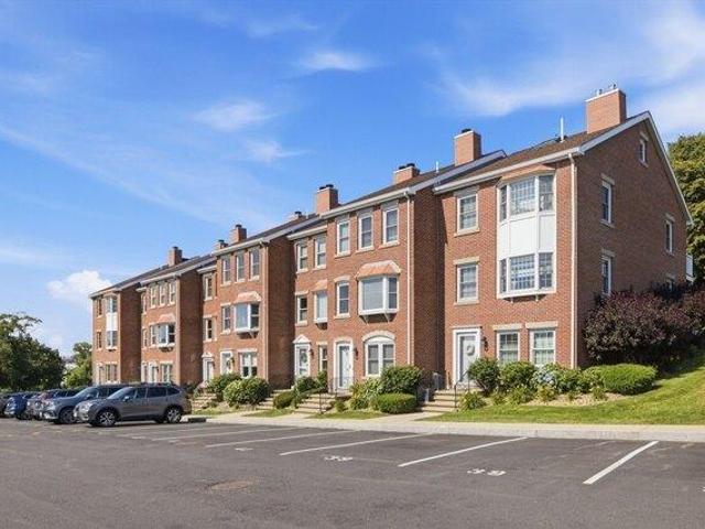 3 bedroom, Chelsea MA 02150 104510315