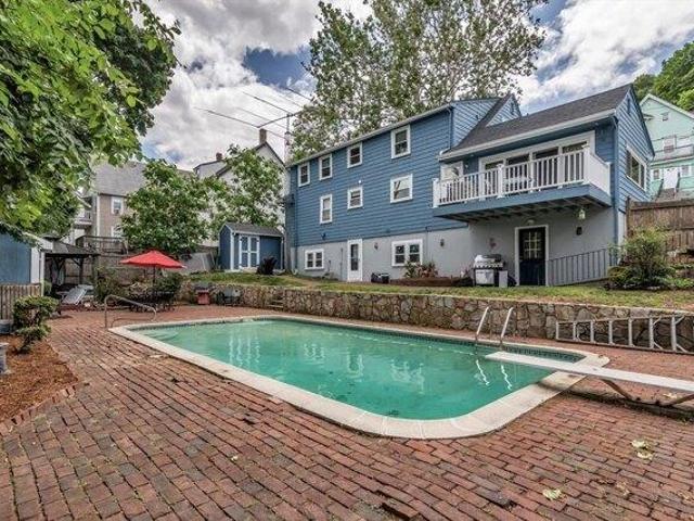 3 bedroom, Chelsea MA 02150 105400608