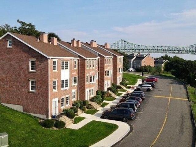 3 bedroom, Chelsea MA 02150 105399943