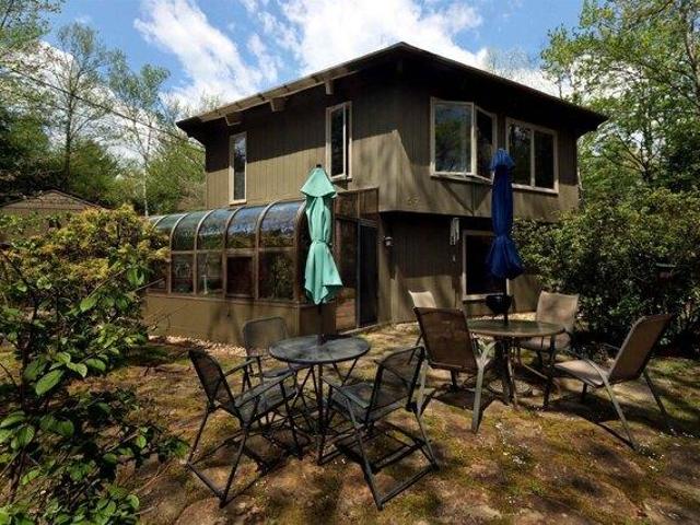 3 bedroom, Chesterfield NH 03462 104570992