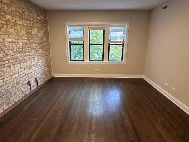 3 bedroom, Chicago IL 60647 96296463