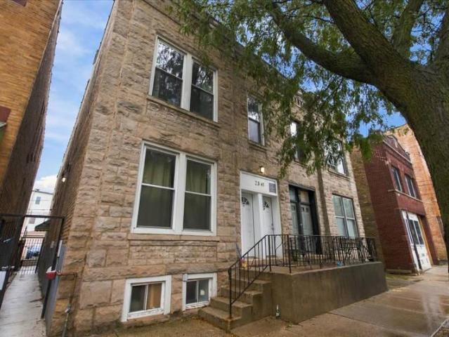 3 bedroom, Chicago IL 60647 105858781