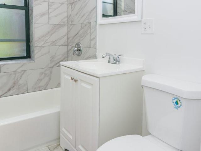 3 bedroom, Chicago IL 60649 95881199