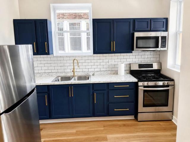3 bedroom, Chicago IL 60649 105734436