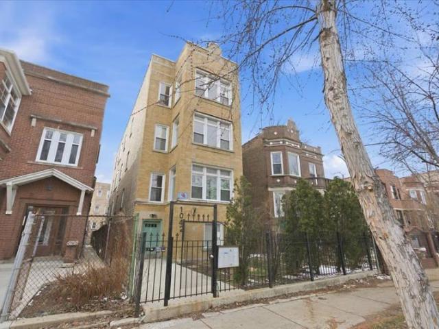 3 bedroom, Chicago IL 60651 100668297