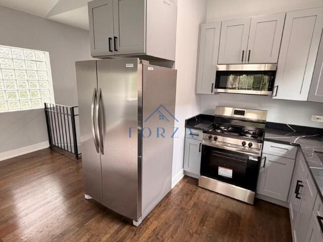 3 bedroom, Chicago IL 60612 105215672