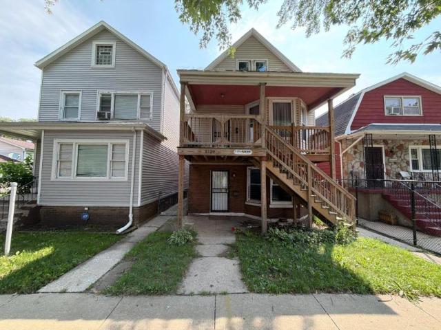 3 bedroom, Chicago IL 60617 104873529