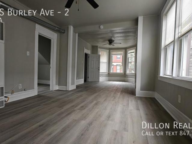 3 bedroom, Chicago IL 60617 LS105836312