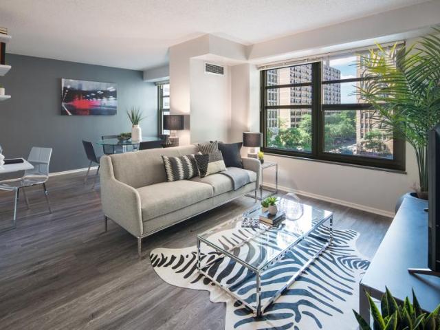 3 bedroom, Chicago IL 60615 105491645