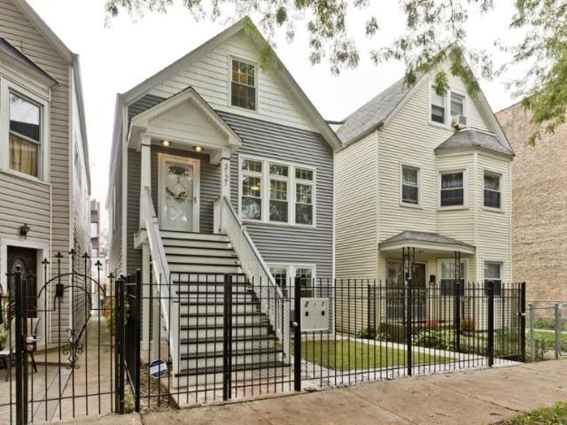 3 bedroom, Chicago IL 60618 105155229