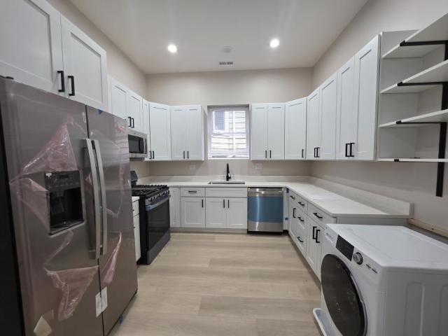 3 bedroom, Chicago IL 60618 LS105573522