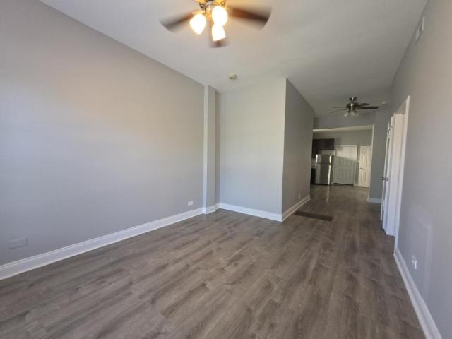3 bedroom, Chicago IL 60619 105647565